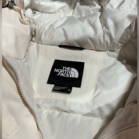 The North Face Women's Arctic Hooded Faux-Fur-Trim Parka - Picture 5 of 11